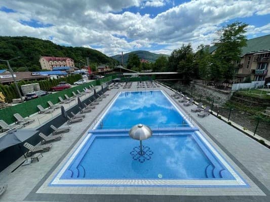 Готель Лілея