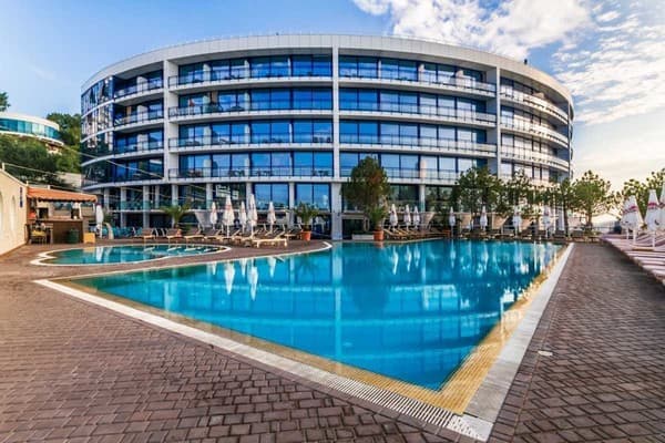 Готель Аппартаменти в Maristella Marine Residence
