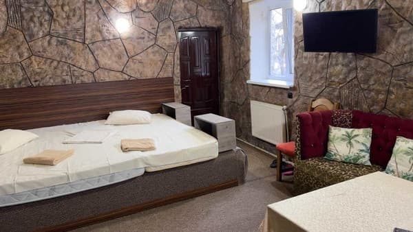 Готельно-ресторанний комплекс Комфорт на вул. Профспілковій