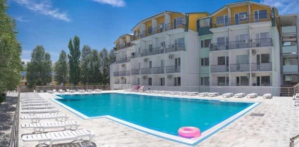 Готель Paradise