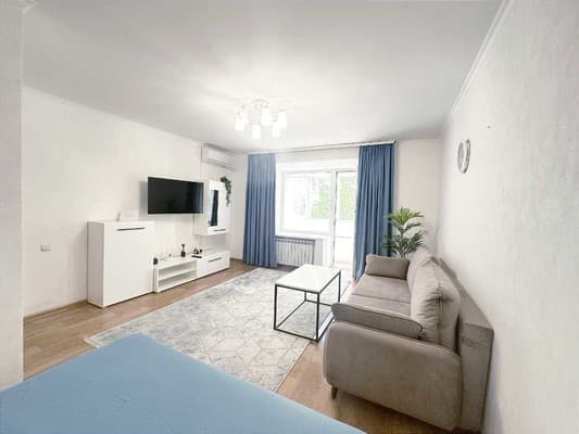 Квартира біля Сіті-центру