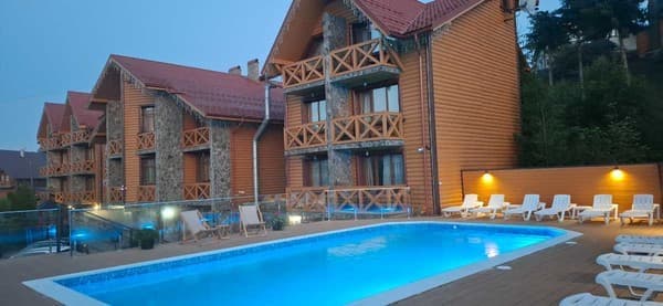 Приватна садиба Карпатські зорі