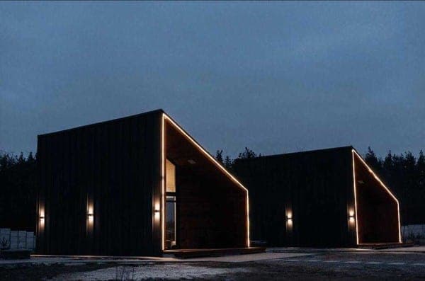 Котедж Тут клює