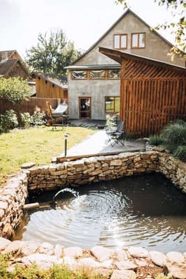 Котедж Pstrug House