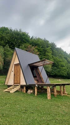 Приватна садиба Дубовий