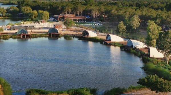 Бутік-готель Moncastro Glamping