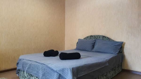 Квартира ViktoryHome на Металургів 21