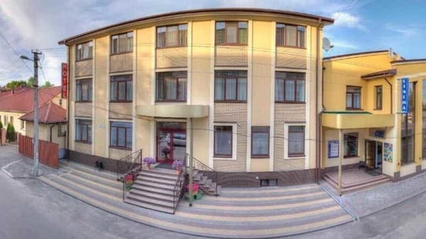 Готель Наше місто