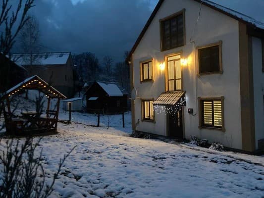 Приватна садиба Підкова