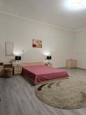 Квартира в центрі на вул. Українська 53