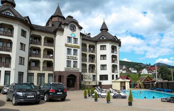 Готель Diamond White