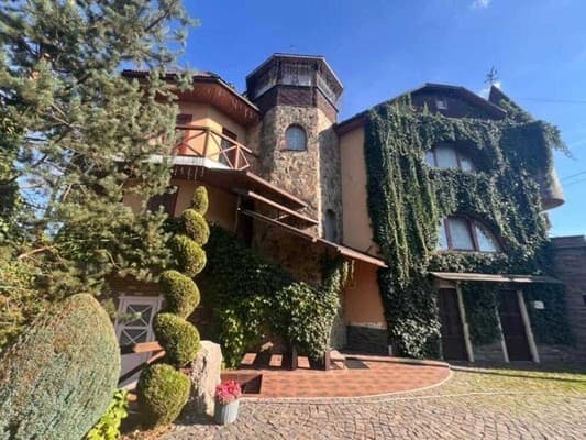 Приватна садиба Полянський замок