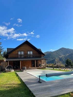 Котедж Bryndushi Chalet