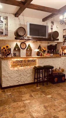 Міні-готель WINE & ROSE BOUTIQUE HOTEL