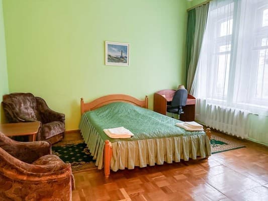 Готель Sikorskyi