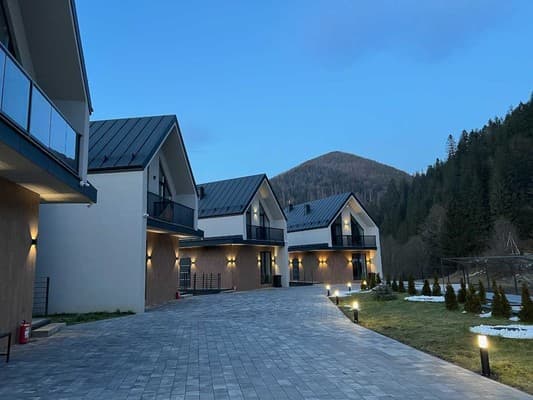 Вілла Tatariv-Hills