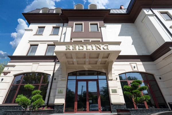 Готельно-ресторанний комплекс Redling Hotel