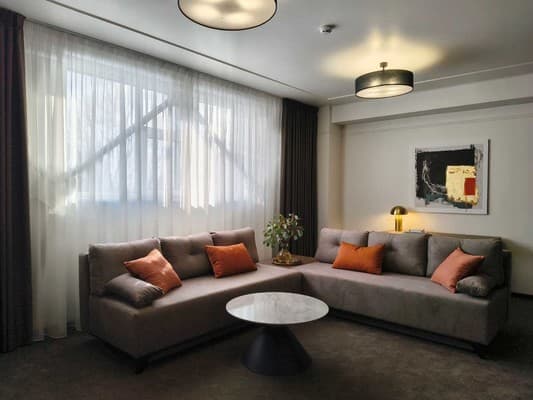 Міні-готель на Броварській