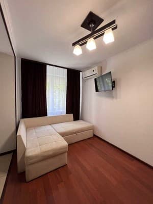 Квартира ViktoryHome на Миру, 25