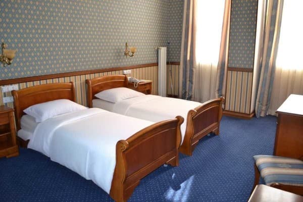 Готель Florence Hotel