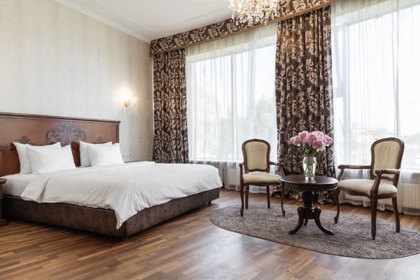 Готель Печерський