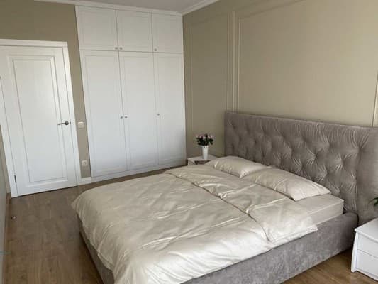 Квартира Дніпровська набережна, 16 д