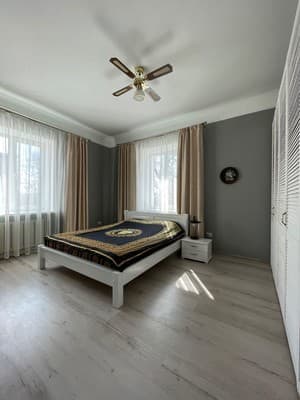 Квартира 2-кімнатна квартира, вул. Фанатська