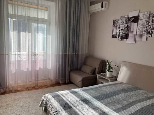 Квартира Lux Apartments вул. Соборна, 101