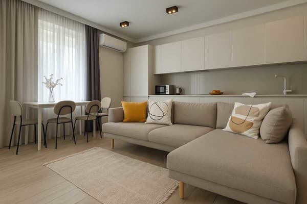 Квартира двоповерхова в окремому будинку, на вул. Перша Ливарна 37