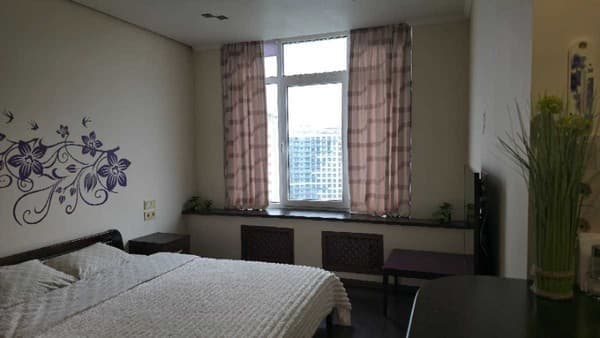 Квартира Затишна студія м.Лівобережна