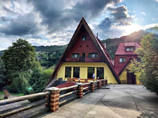 Готель Лісова казка