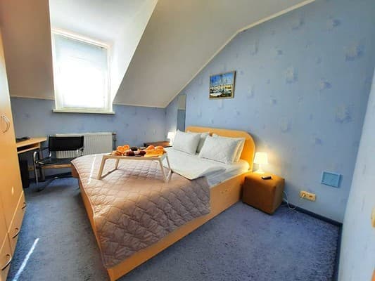 Квартира Двокімнатна у центрі з більярдом. Alex Apartments