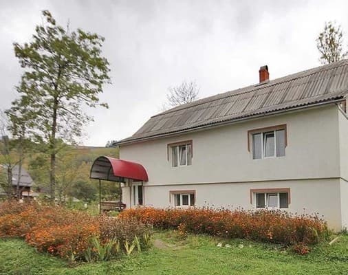 Приватна садиба Під Ялиною