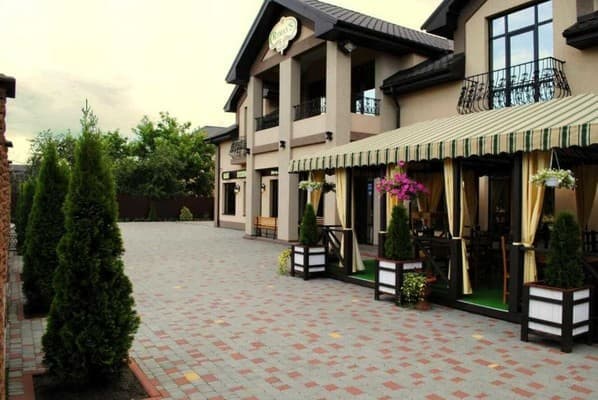 Готельно-ресторанний комплекс Roman'S