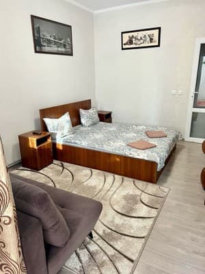 Готель Майовит