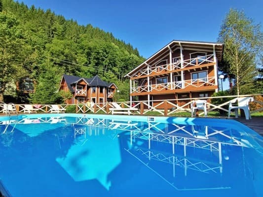 Готель Горицвіт