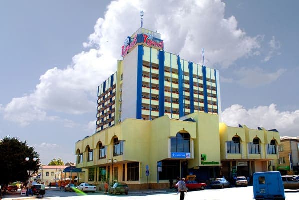 Готель 7 Днів