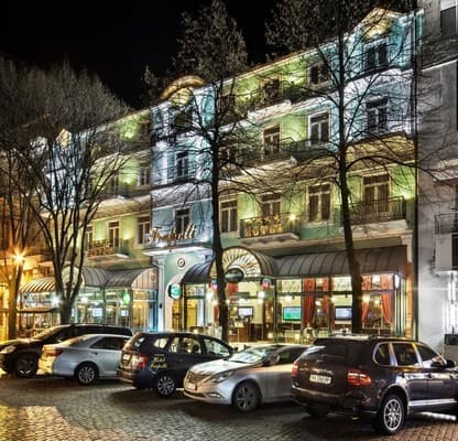 Готель Фраполлі