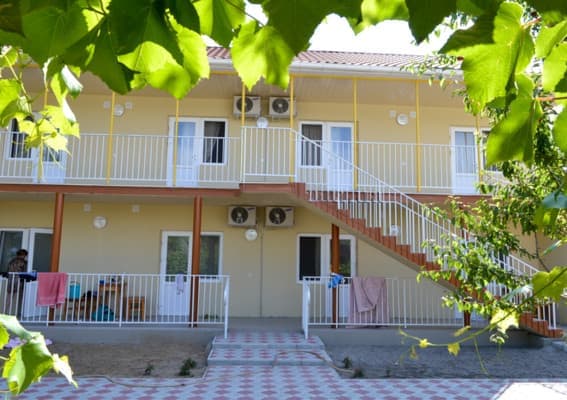 Приватний сектор На вул. Виноградна, 24