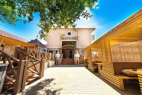 Готель Річард