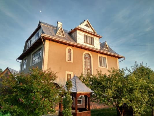 Хостел Карпатські мандри