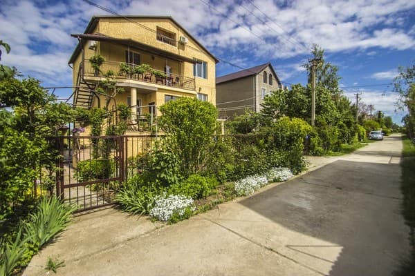 Котедж Олександрівська Садиба