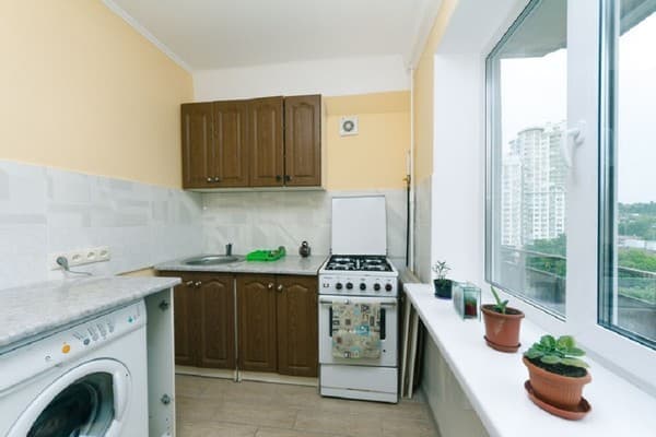 Квартира Клуб квартир вул. Кавказька, 13