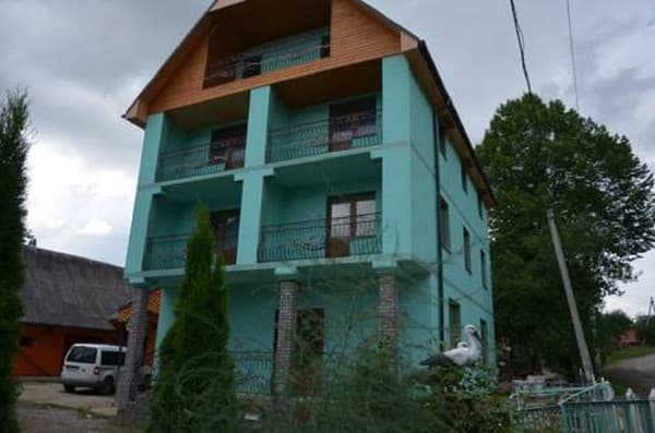 Приватна садиба У Мар'яни і Міші