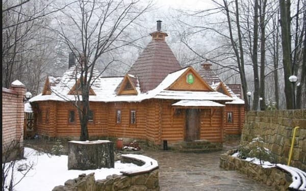 Готель Красна садиба