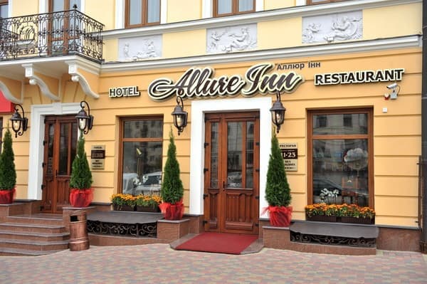 Готель AllureInn