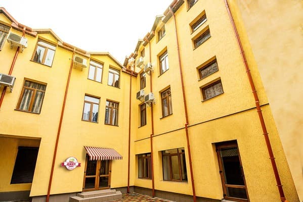 Готель Джем