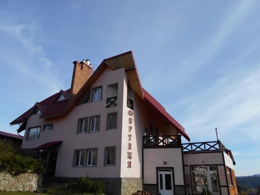 Готель Фортеця