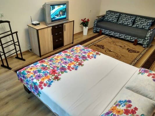 Квартира Біля Іскри вул. Кавалерідзе, 8